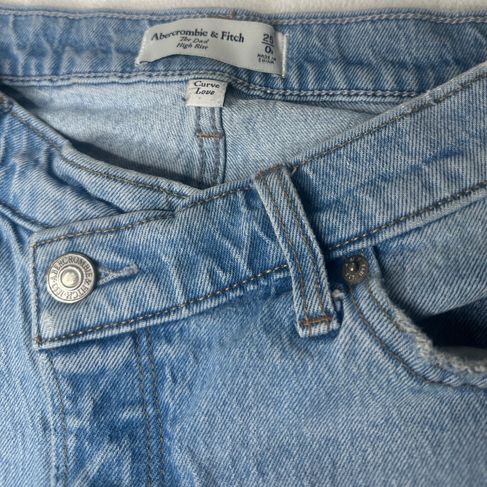 Abercrombie & Fitch The Dad High Rise Criss Cross Waistband •Curve Love• - Picture 2 of 11